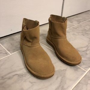 UGG Woman's Unlined Classic Mini Suede Boots